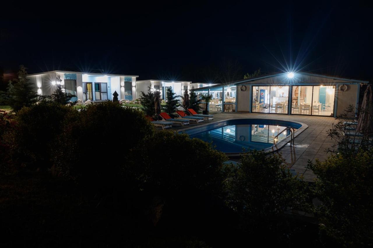 Casa Roa Hotel Dunavatu de Jos Ngoại thất bức ảnh